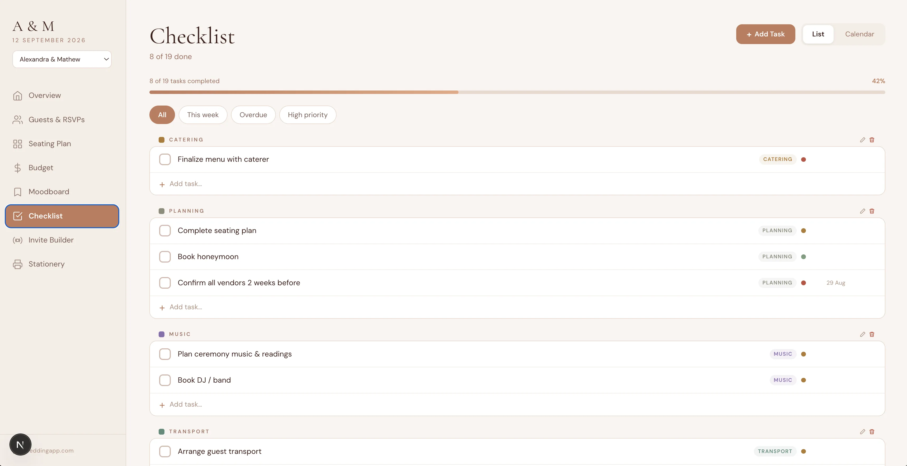 Wedding planning checklist app with timeline-based task list, progress tracking and customisable milestones