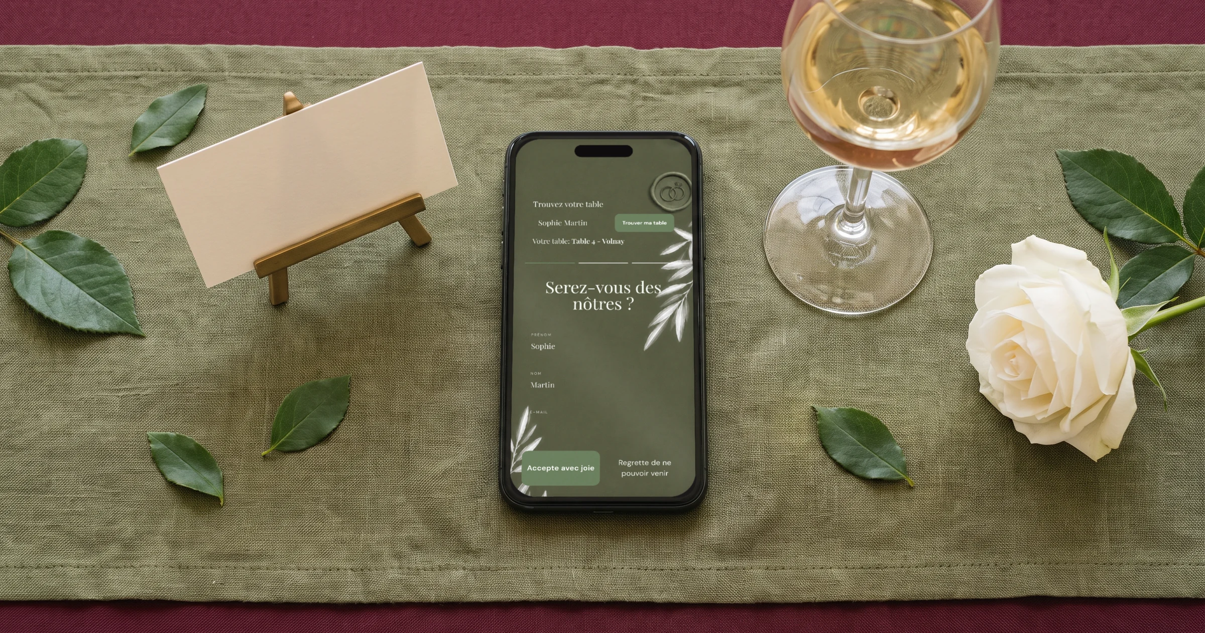 Rechercher sa table dans le faire-part : l'invité tape son nom et voit sa table